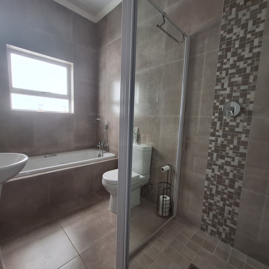 2 Bedroom Property for Sale in Laaiplek Western Cape